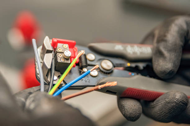 Best Affordable Electrician  in Doral, FL