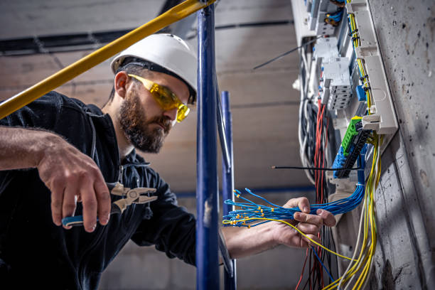 Best Local Electrician Companies  in Doral, FL